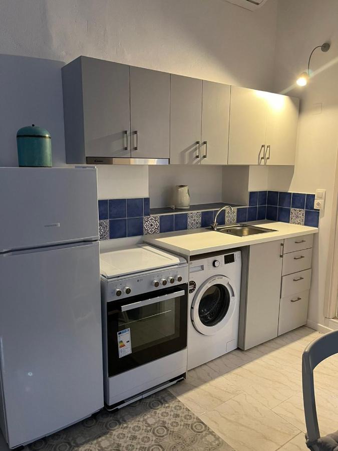 Almira Studios And Apartments Agia Marina  Extérieur photo