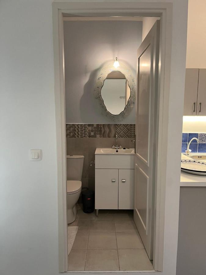 Almira Studios And Apartments Agia Marina  Extérieur photo
