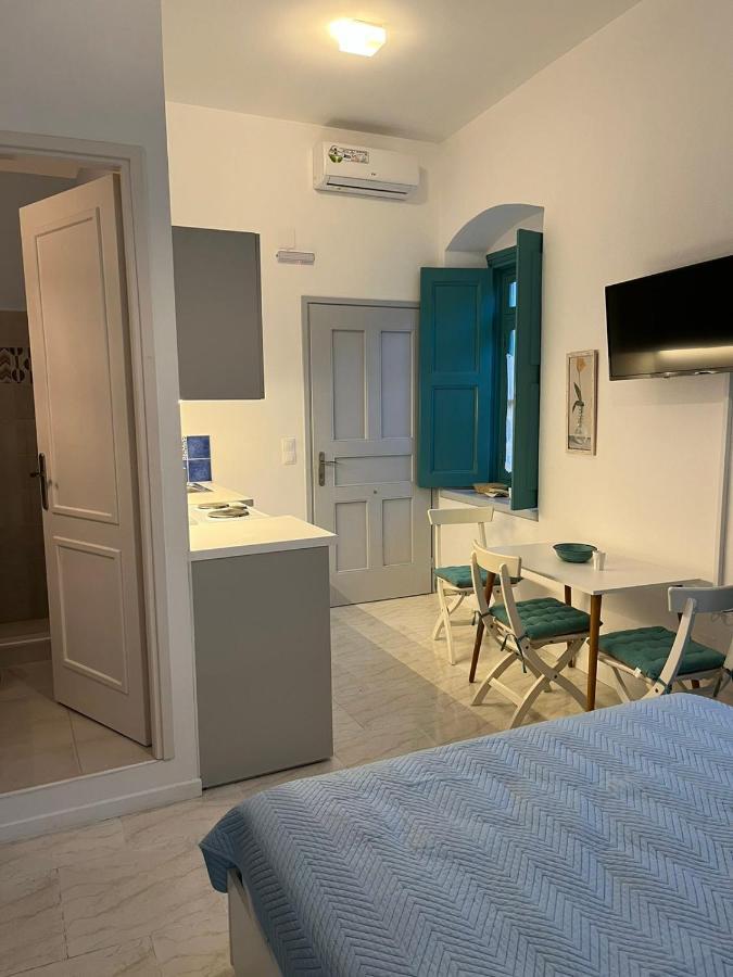 Almira Studios And Apartments Agia Marina  Extérieur photo