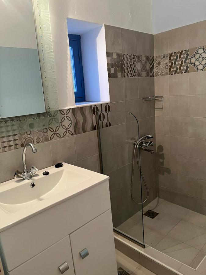 Almira Studios And Apartments Agia Marina  Extérieur photo
