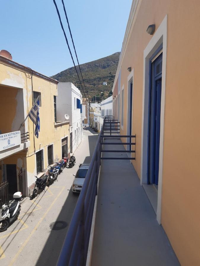Almira Studios And Apartments Agia Marina  Extérieur photo