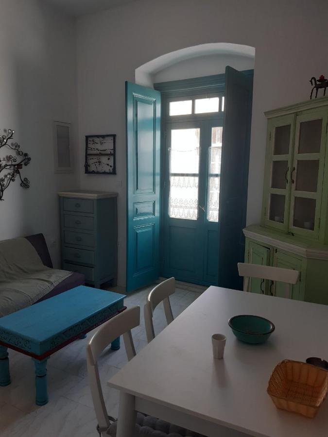 Almira Studios And Apartments Agia Marina  Extérieur photo