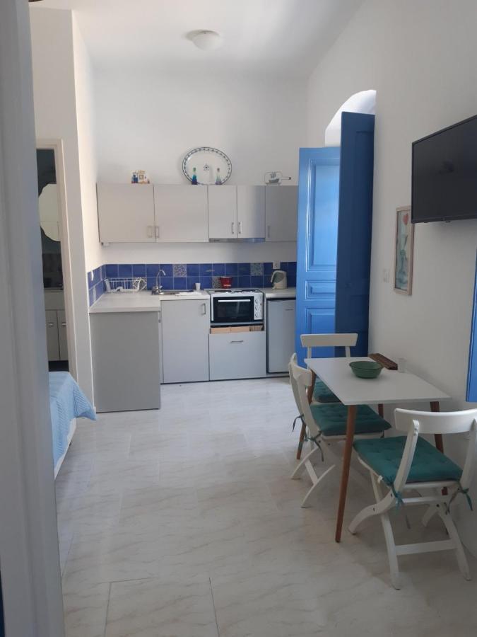 Almira Studios And Apartments Agia Marina  Extérieur photo