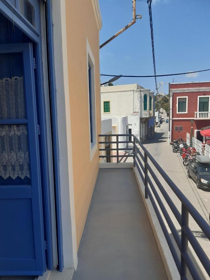 Almira Studios And Apartments Agia Marina  Extérieur photo