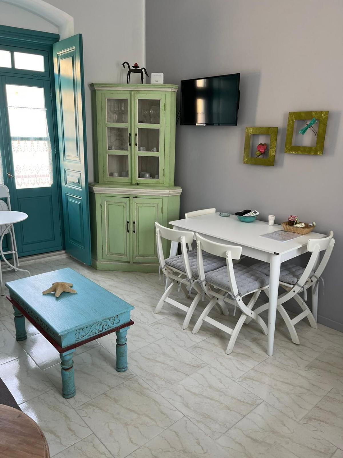 Almira Studios And Apartments Agia Marina  Extérieur photo